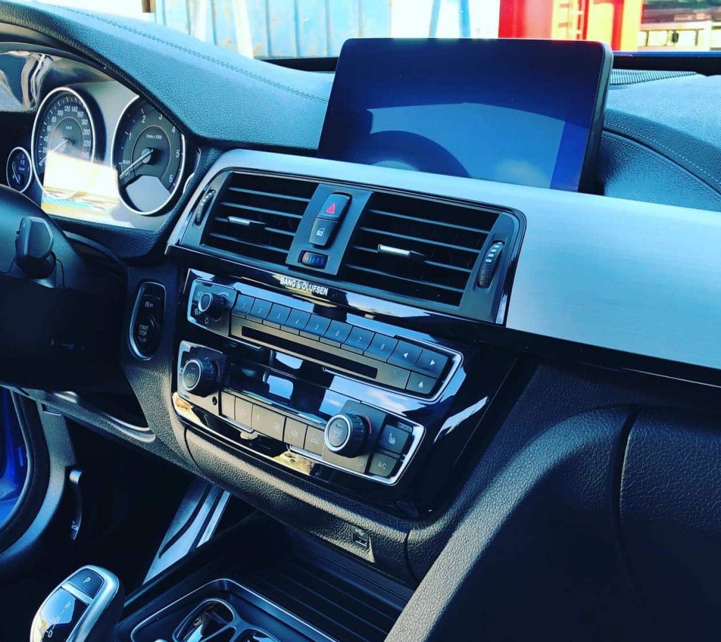 Mit Notepad Mit USB-Stick die I-Stufe auslesen - BimmerGuide.de